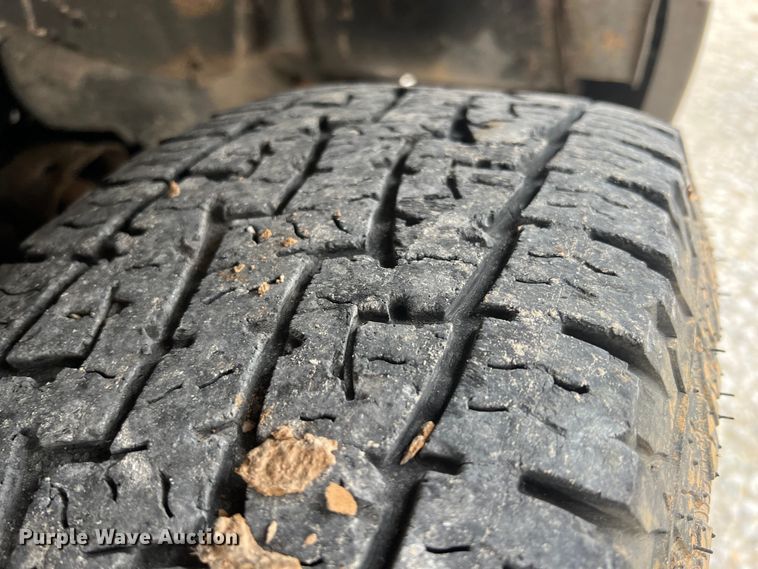 image for item ID9278 2000 GMC Sonoma  Ext. Cab pickup truck