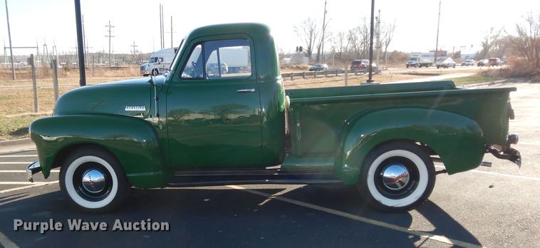 image for item IE9757 1953 Chevrolet Thriftmaster  pickup truck