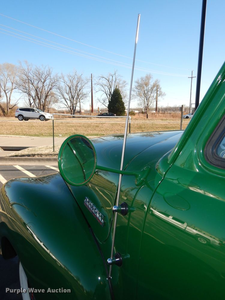 image for item IE9757 1953 Chevrolet Thriftmaster  pickup truck