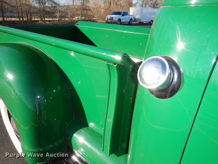 image for item IE9757 1953 Chevrolet Thriftmaster  pickup truck