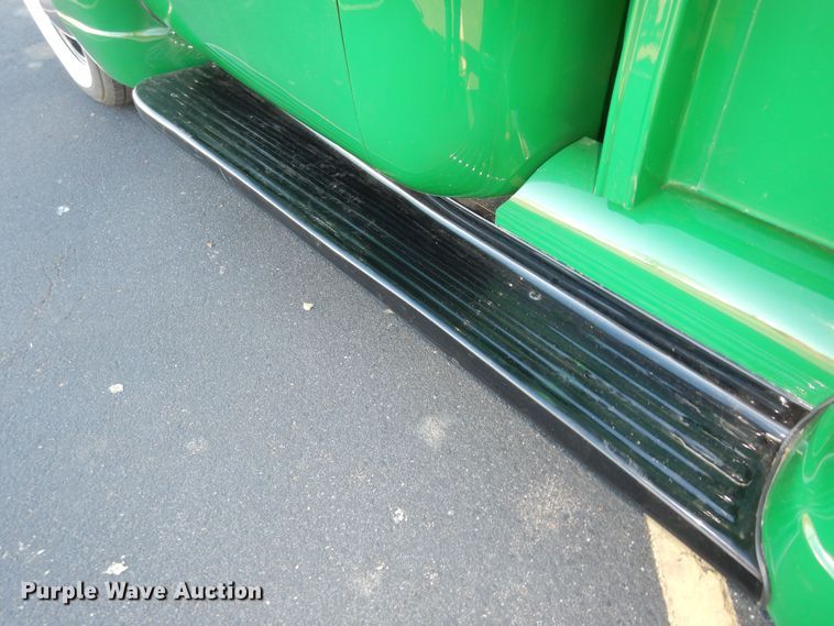 image for item IE9757 1953 Chevrolet Thriftmaster  pickup truck