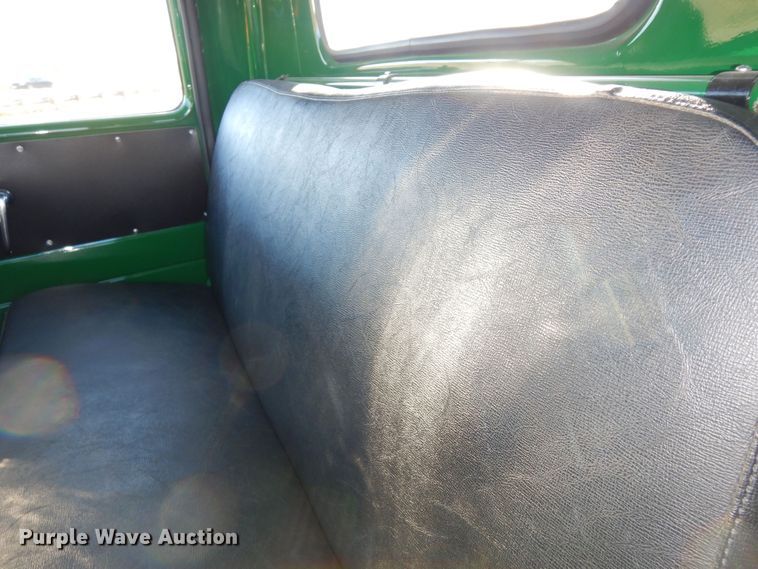 image for item IE9757 1953 Chevrolet Thriftmaster  pickup truck