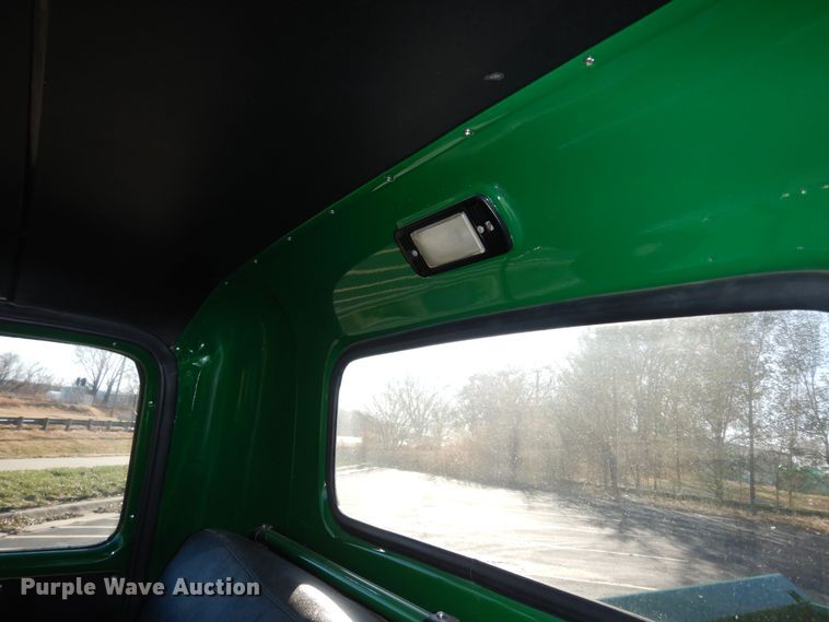 image for item IE9757 1953 Chevrolet Thriftmaster  pickup truck