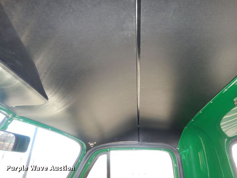 image for item IE9757 1953 Chevrolet Thriftmaster  pickup truck