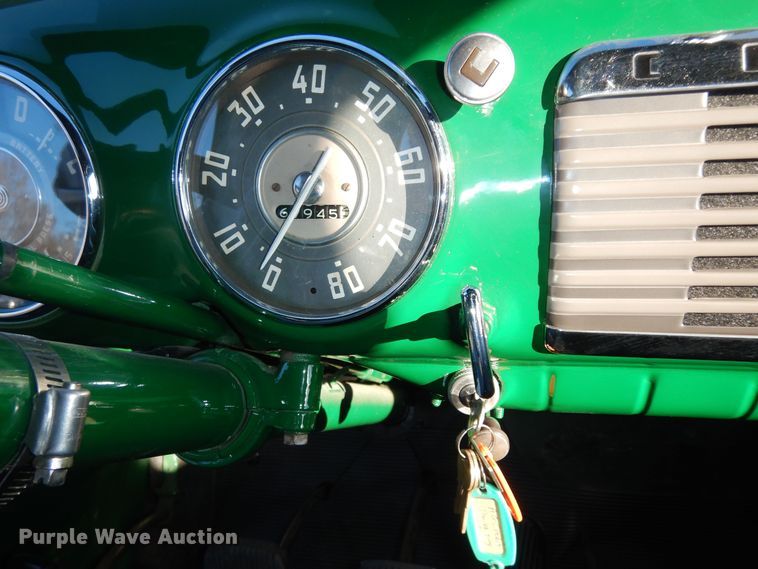 image for item IE9757 1953 Chevrolet Thriftmaster  pickup truck