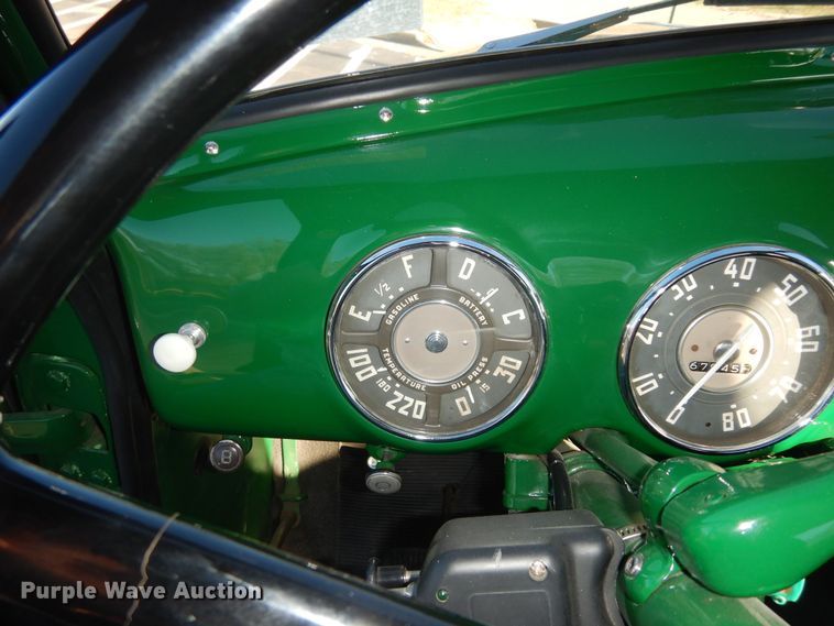 image for item IE9757 1953 Chevrolet Thriftmaster  pickup truck