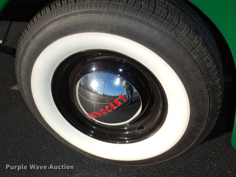 image for item IE9757 1953 Chevrolet Thriftmaster  pickup truck