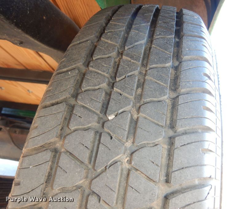 image for item IE9757 1953 Chevrolet Thriftmaster  pickup truck