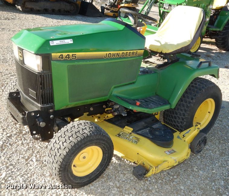 image for item IE9978 John Deere 445  lawn mower