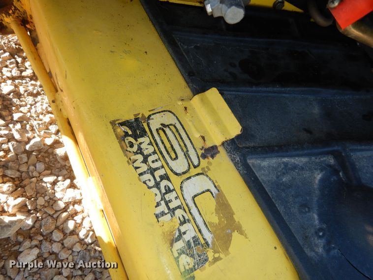 image for item IE9978 John Deere 445  lawn mower