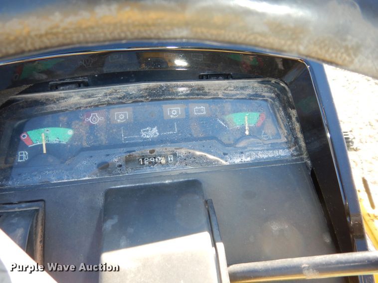 image for item IE9978 John Deere 445  lawn mower