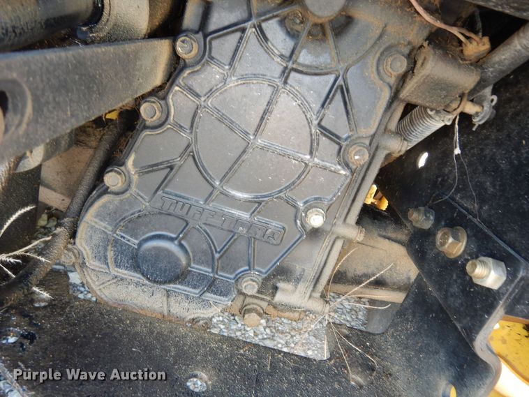 image for item IE9978 John Deere 445  lawn mower