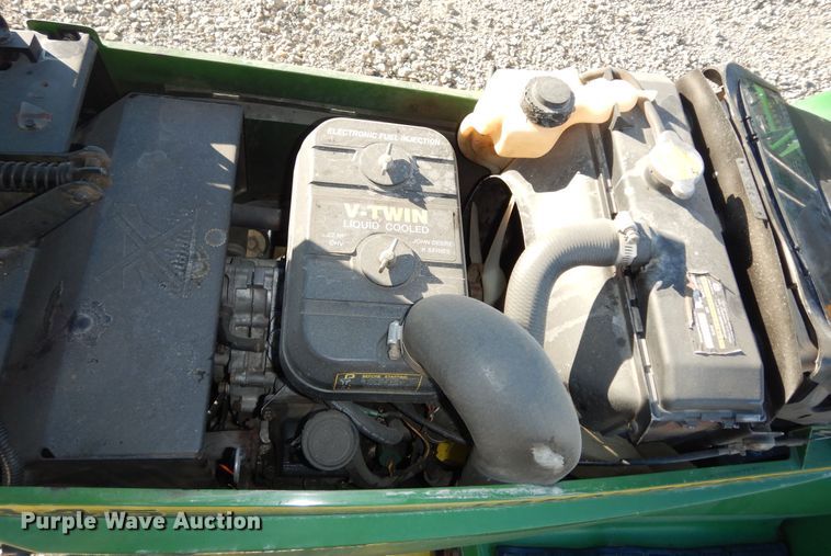 image for item IE9978 John Deere 445  lawn mower