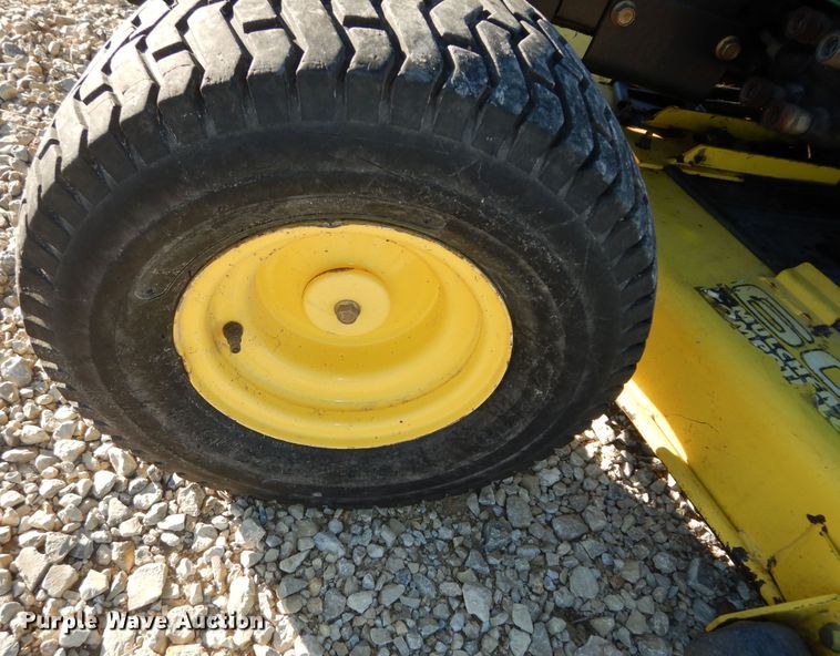 image for item IE9978 John Deere 445  lawn mower