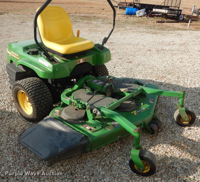 image for item IE9996 John Deere ZTrak F680  ZTR lawn mower