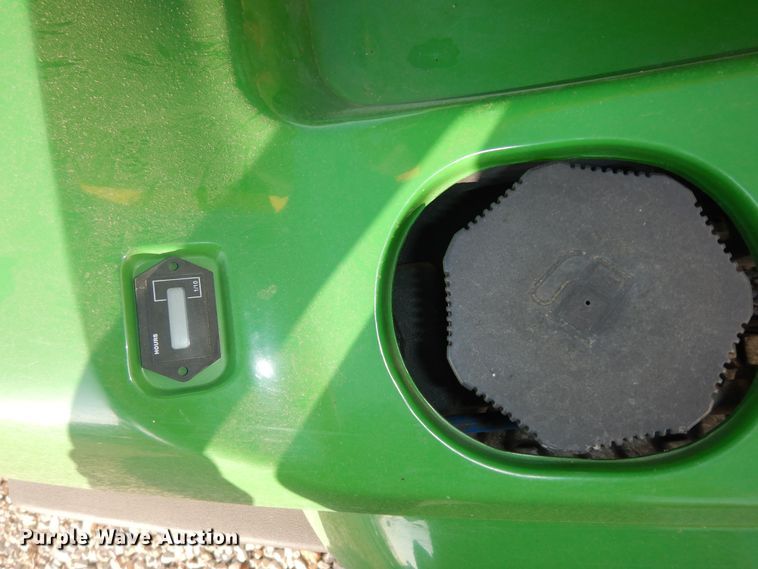 image for item IE9996 John Deere ZTrak F680  ZTR lawn mower