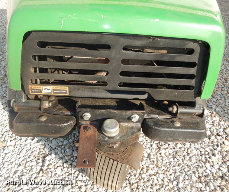 image for item IE9996 John Deere ZTrak F680  ZTR lawn mower