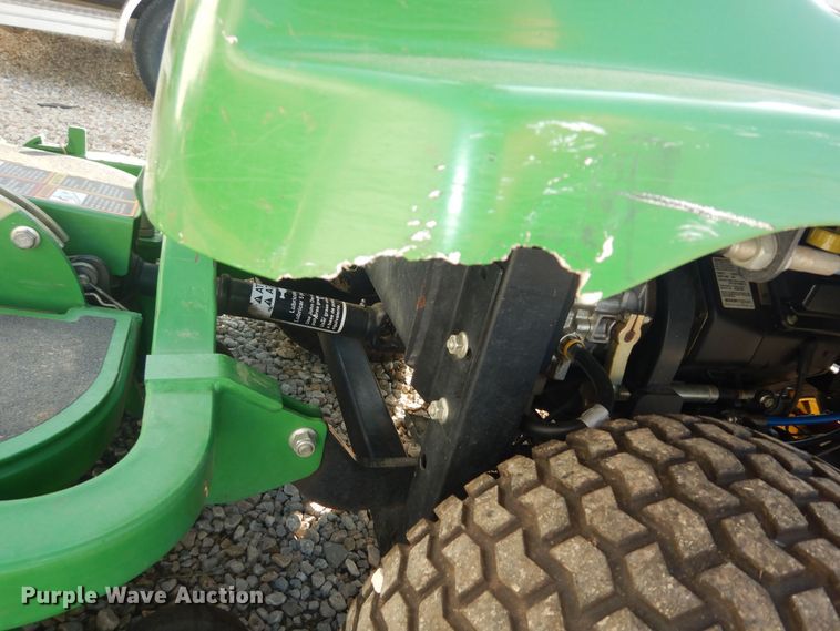 image for item IE9996 John Deere ZTrak F680  ZTR lawn mower