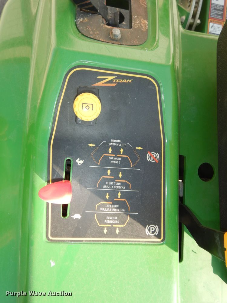image for item IE9996 John Deere ZTrak F680  ZTR lawn mower