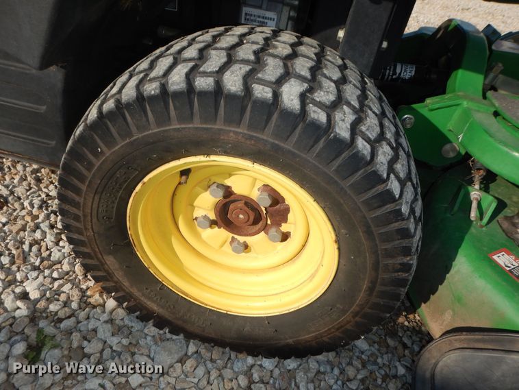 image for item IE9996 John Deere ZTrak F680  ZTR lawn mower