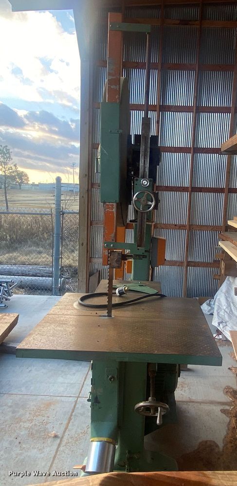 image for item IG9872 Tannewitz  band saw