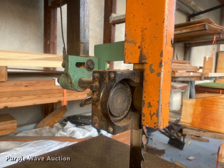 image for item IG9872 Tannewitz  band saw