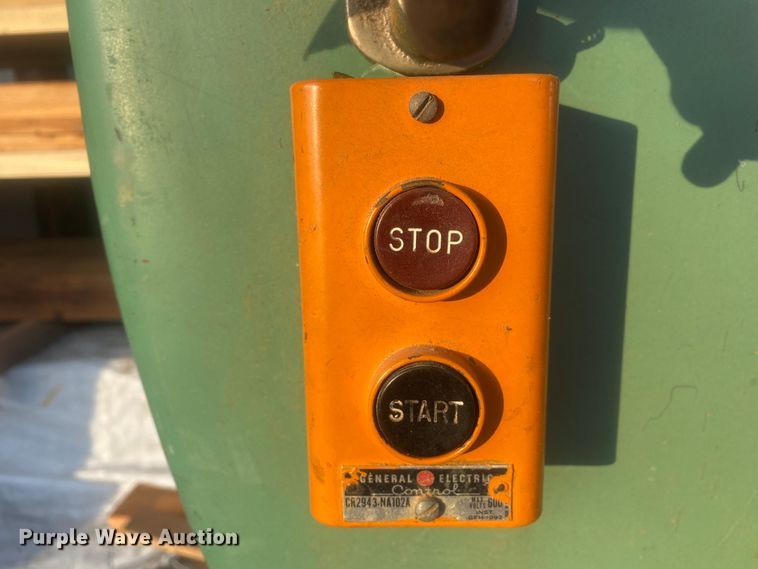 image for item IG9872 Tannewitz  band saw