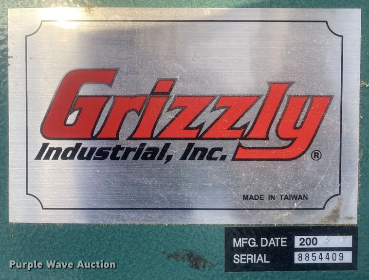 image for item IG9873 Grizzly Industrial Inc.  dust collector