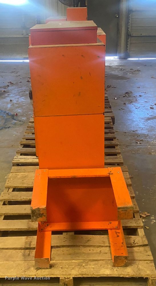 image for item IG9874 Storage bins