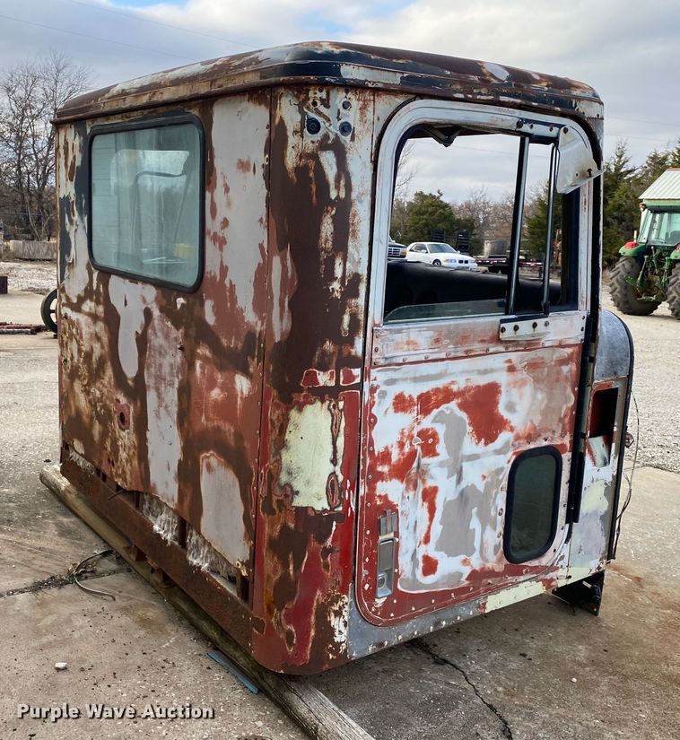 image for item IG9877 International Paystar 5000  truck parts