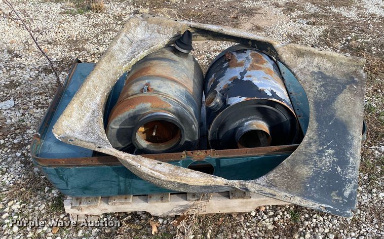 image for item IG9877 International Paystar 5000  truck parts