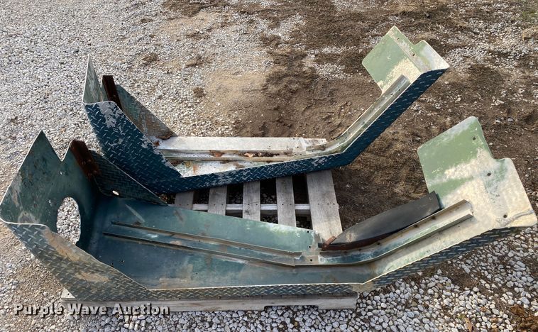 image for item IG9877 International Paystar 5000  truck parts