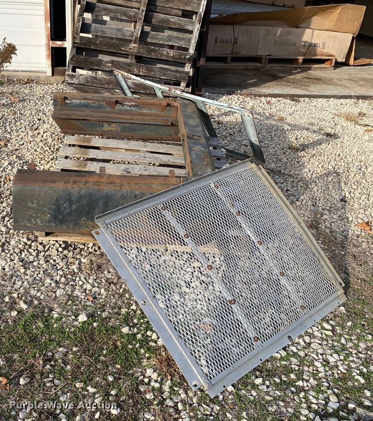 image for item IG9877 International Paystar 5000  truck parts