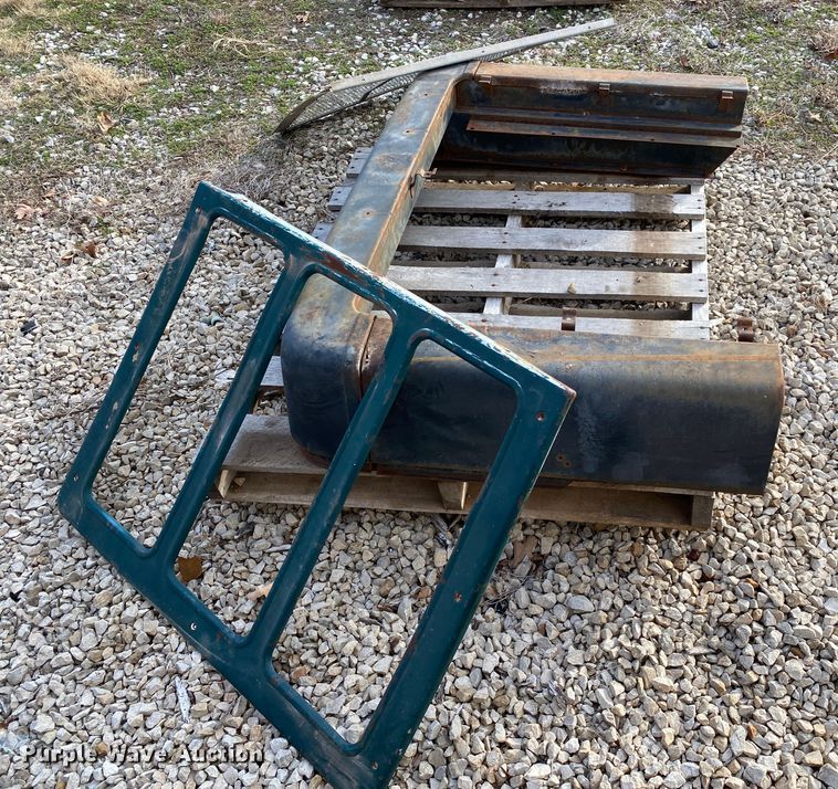 image for item IG9877 International Paystar 5000  truck parts