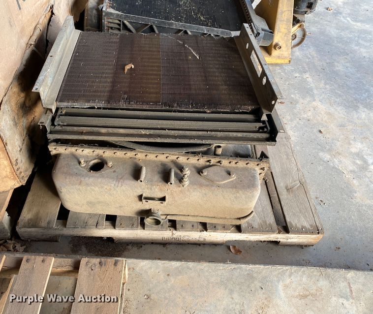 image for item IG9877 International Paystar 5000  truck parts