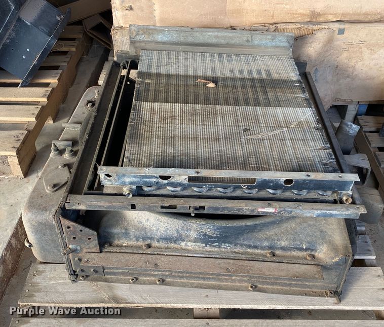 image for item IG9877 International Paystar 5000  truck parts