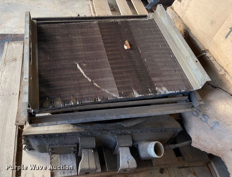 image for item IG9877 International Paystar 5000  truck parts