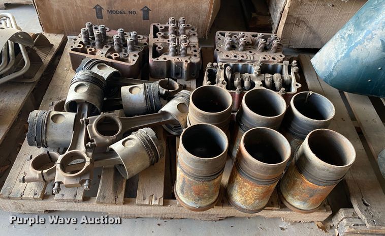 image for item IG9877 International Paystar 5000  truck parts