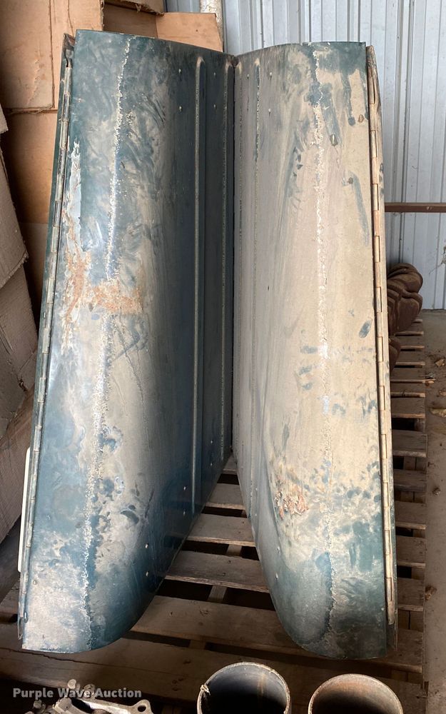 image for item IG9877 International Paystar 5000  truck parts