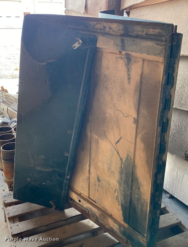 image for item IG9877 International Paystar 5000  truck parts