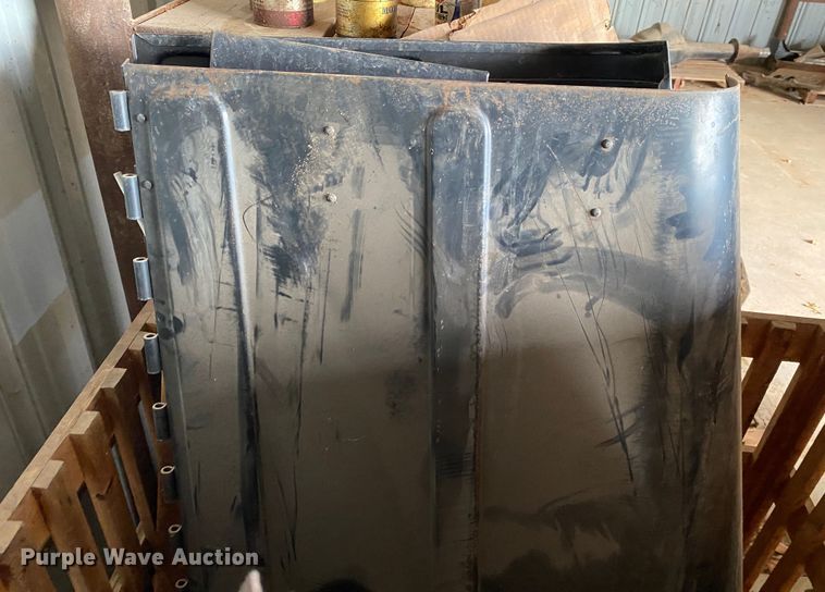 image for item IG9877 International Paystar 5000  truck parts