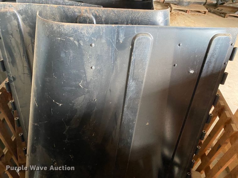 image for item IG9877 International Paystar 5000  truck parts