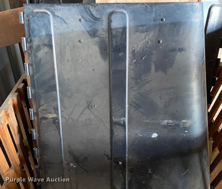 image for item IG9877 International Paystar 5000  truck parts