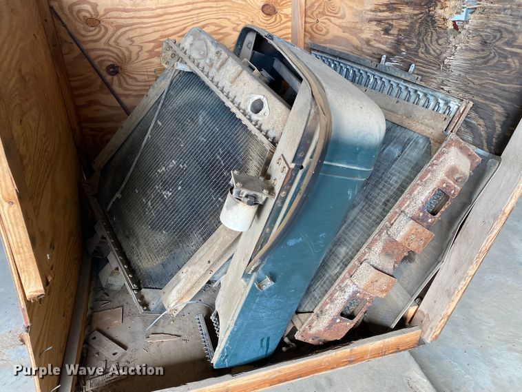 image for item IG9877 International Paystar 5000  truck parts