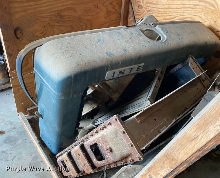 image for item IG9877 International Paystar 5000  truck parts