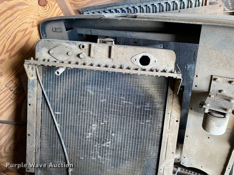 image for item IG9877 International Paystar 5000  truck parts