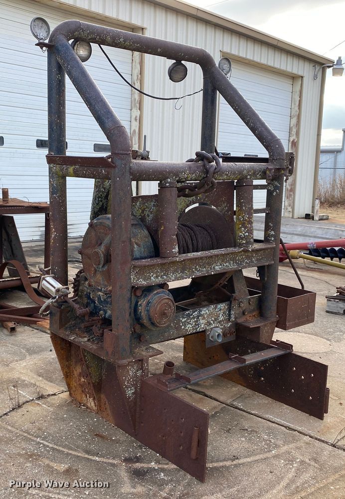 image for item IG9878 Braden  winch