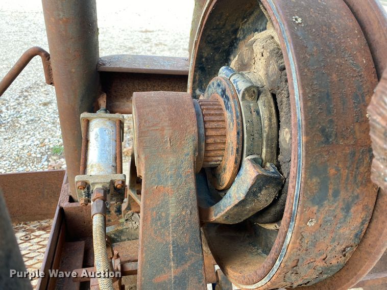 image for item IG9878 Braden  winch