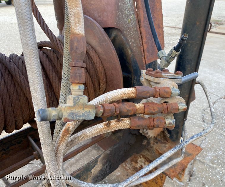 image for item IG9878 Braden  winch