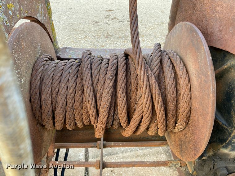 image for item IG9878 Braden  winch